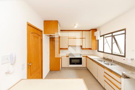 Apartamento para alugar com 148m², 3 quartos e 2 vagas Apartamento para alugar com 148m², 3 quartos e 2 vagasCozinha