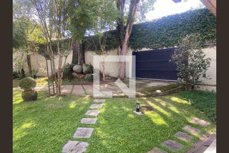 Casa à venda com 900m², 5 quartos e 8 vagas