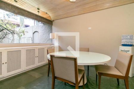 Casa à venda com 900m², 5 quartos e 8 vagas