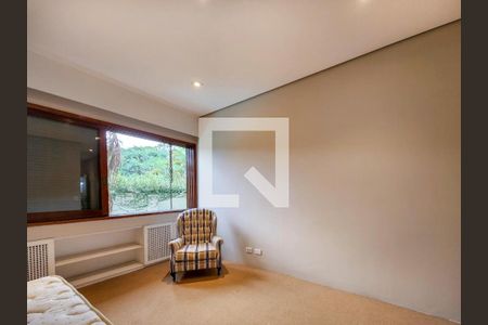 Casa à venda com 900m², 5 quartos e 8 vagas