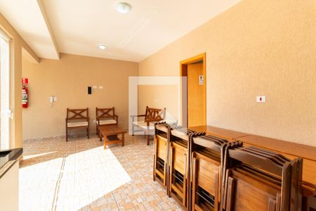 Apartamento para alugar com 43m², 2 quartos e sem vagaÁrea comum - Salão de festas