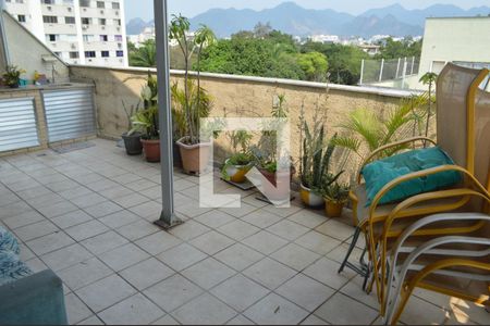 Apartamento à venda com 180m², 4 quartos e 2 vagasTerraço  Gourmet 