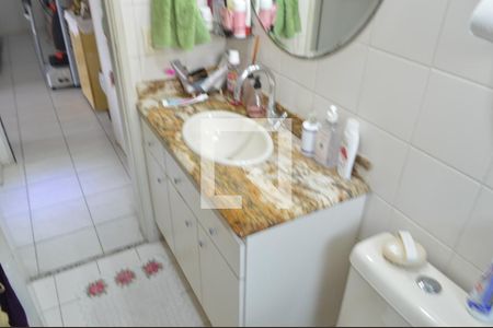 Apartamento à venda com 180m², 4 quartos e 2 vagasBanheiro da Suíte 2