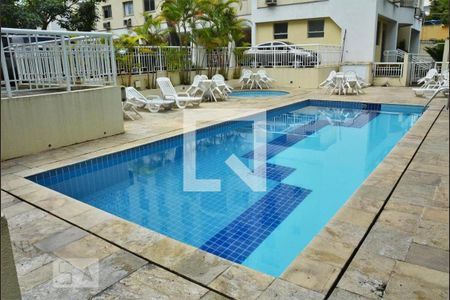 Apartamento à venda com 180m², 4 quartos e 2 vagasÁrea comum - Piscina