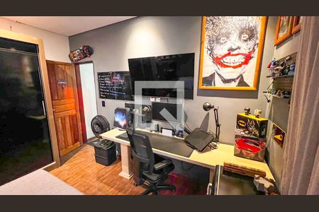 Casa à venda com 400m², 5 quartos e 5 vagasEscritório 2