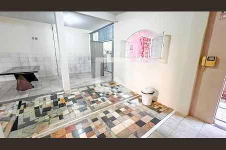 Casa à venda com 400m², 5 quartos e 5 vagasBanheiro 1