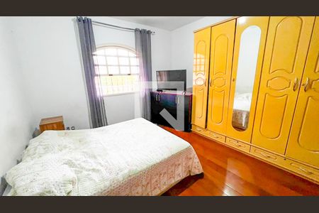 Casa à venda com 400m², 5 quartos e 5 vagasQuarto 2