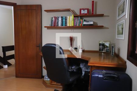 Casa à venda com 321m², 4 quartos e 4 vagasQuarto 3