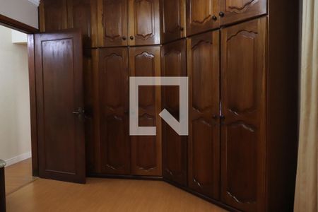 Casa à venda com 321m², 4 quartos e 4 vagasQuarto 2