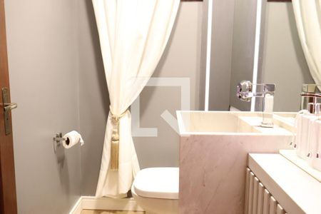 Casa à venda com 321m², 4 quartos e 4 vagasLavabo