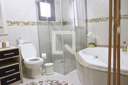 Casa à venda com 321m², 4 quartos e 4 vagasBanheiro da Suíte