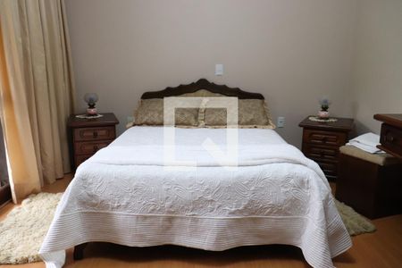 Casa à venda com 321m², 4 quartos e 4 vagasQuarto 1