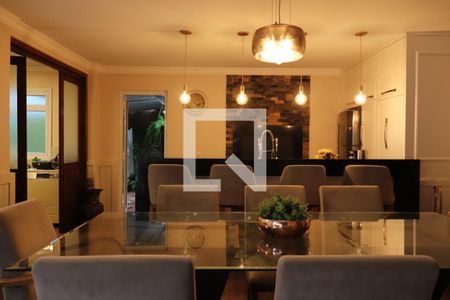 Casa à venda com 321m², 4 quartos e 4 vagasÁrea gourmet