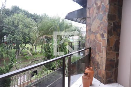 Casa à venda com 321m², 4 quartos e 4 vagasSacada da suíte