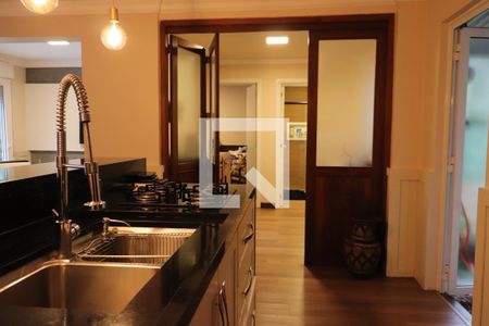 Casa à venda com 321m², 4 quartos e 4 vagasÁrea gourmet