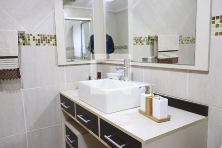 Casa à venda com 321m², 4 quartos e 4 vagasBanheiro da Suíte