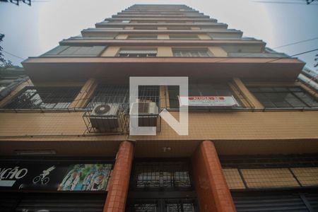 Apartamento à venda com 80m², 3 quartos e sem vaga Apartamento à venda com 80m², 3 quartos e sem vagaFachada