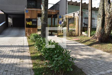 Fachada do condomínio de apartamento para alugar com 1 quarto, 46m² em Lindoia, Curitiba