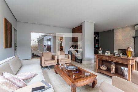 Casa à venda com 350m², 4 quartos e 2 vagas Casa à venda com 350m², 4 quartos e 2 vagasSala