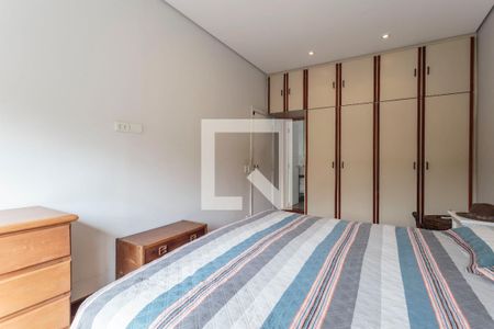 Casa à venda com 350m², 4 quartos e 2 vagas Casa à venda com 350m², 4 quartos e 2 vagasQuarto 2