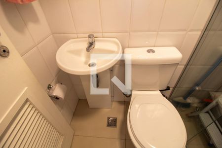 Apartamento à venda com 181m², 3 quartos e 4 vagasBanheiro de Serviço