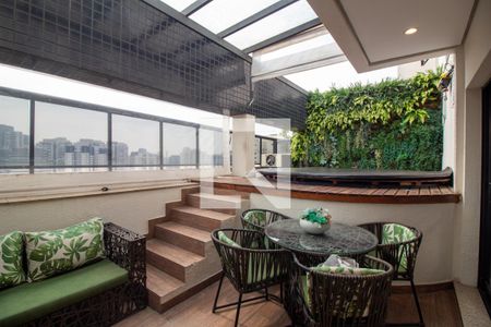 Apartamento à venda com 181m², 3 quartos e 4 vagasPiscina e Solário