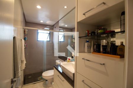 Apartamento à venda com 181m², 3 quartos e 4 vagasBanheiro da Suíte