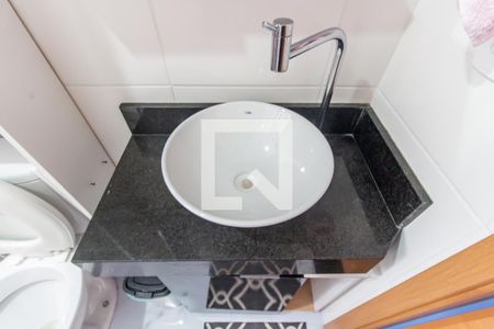 Banheiro de apartamento à venda com 2 quartos, 43m² em Colônia (zona Leste), São Paulo