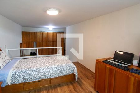 Casa à venda com 400m², 5 quartos e 2 vagas Casa à venda com 400m², 5 quartos e 2 vagasQuarto 1