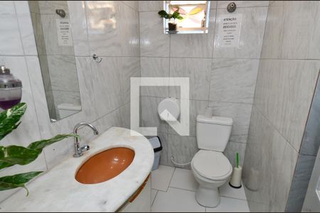 Casa à venda com 400m², 3 quartos e 1 vagaBanheiro 2