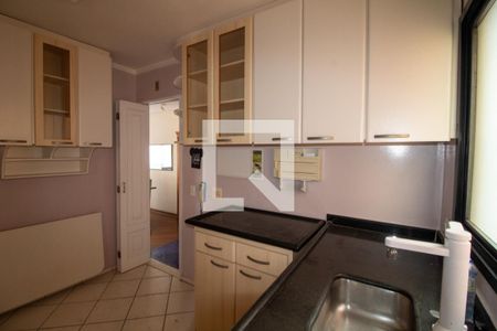 Apartamento à venda com 110m², 3 quartos e 2 vagasCozinha