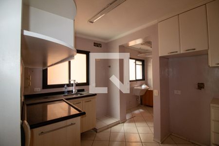 Apartamento à venda com 110m², 3 quartos e 2 vagasCozinha