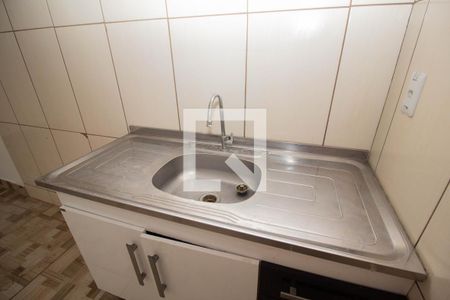 Casa para alugar com 40m², 2 quartos e 1 vaga Casa para alugar com 40m², 2 quartos e 1 vagaCozinha - Torneira