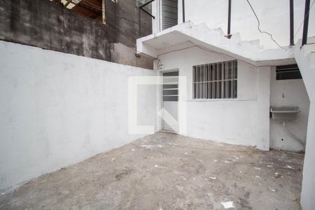 Casa para alugar com 40m², 2 quartos e 1 vaga Casa para alugar com 40m², 2 quartos e 1 vagaQuintal
