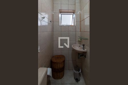 Casa à venda com 100m², 4 quartos e 1 vaga Casa à venda com 100m², 4 quartos e 1 vagaBanheiro da Suíte 1