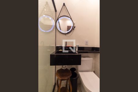 Casa à venda com 100m², 4 quartos e 1 vaga Casa à venda com 100m², 4 quartos e 1 vagaBanheiro Social