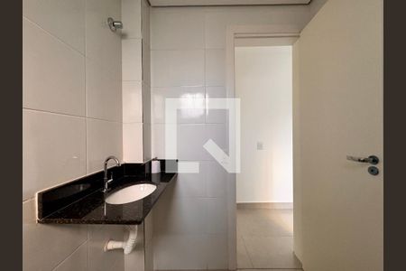 Apartamento à venda com 107m², 2 quartos e 1 vaga Apartamento à venda com 107m², 2 quartos e 1 vagaBanheiro