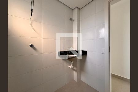 Apartamento à venda com 107m², 2 quartos e 1 vaga Apartamento à venda com 107m², 2 quartos e 1 vagaBanheiro