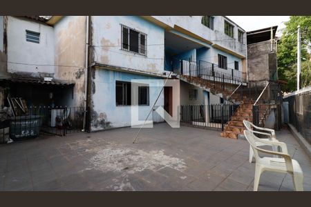 Casa à venda com 243m², 5 quartos e 2 vagasQuintal