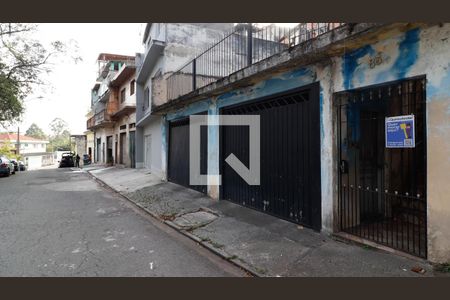 Casa à venda com 243m², 5 quartos e 2 vagasFachada e plaquinha