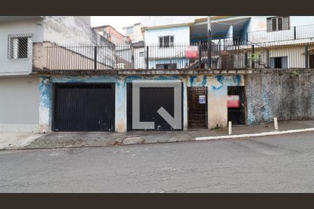 Casa à venda com 243m², 5 quartos e 2 vagasFachada