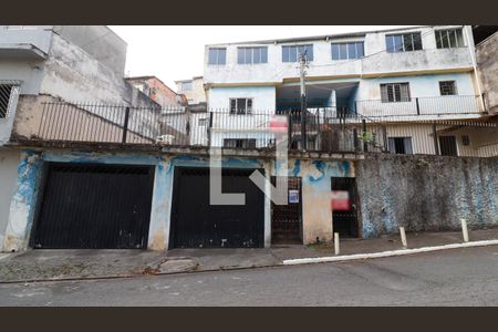 Casa à venda com 243m², 5 quartos e 2 vagasFachada