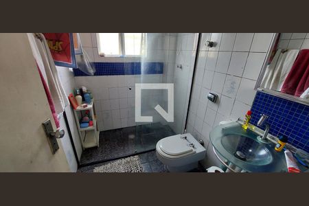 Apartamento à venda com 79m², 2 quartos e 1 vaga Apartamento à venda com 79m², 2 quartos e 1 vagaBanheiro