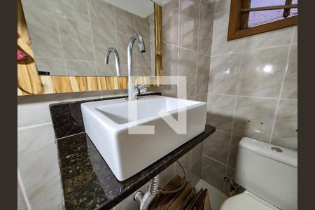 Casa de condomínio à venda com 160m², 2 quartos e sem vaga Casa de condomínio à venda com 160m², 2 quartos e sem vagaBanheiro de serviço