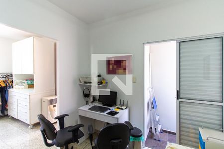 Casa à venda com 360m², 3 quartos e 3 vagasEscritório