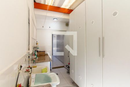 Casa à venda com 360m², 3 quartos e 3 vagasÁrea de Serviço