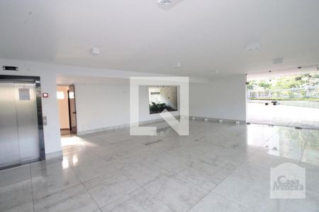 Apartamento à venda com 321m², 5 quartos e 4 vagas Apartamento à venda com 321m², 5 quartos e 4 vagashall