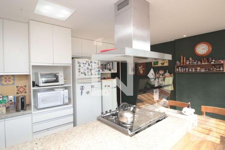 Apartamento à venda com 321m², 5 quartos e 4 vagas Apartamento à venda com 321m², 5 quartos e 4 vagasCozinha