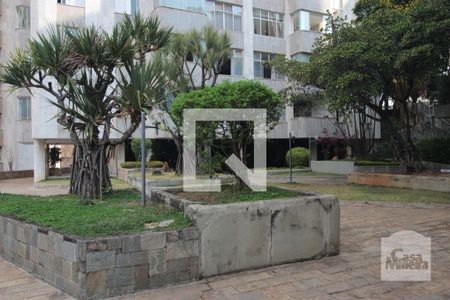 Apartamento à venda com 321m², 5 quartos e 4 vagas Apartamento à venda com 321m², 5 quartos e 4 vagasJardim