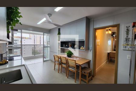 Apartamento para alugar com 134m², 3 quartos e 2 vagasCozinha